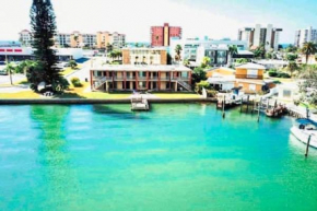 Beautiful Madeira Beach 1 Bed Condo With Boat Dock